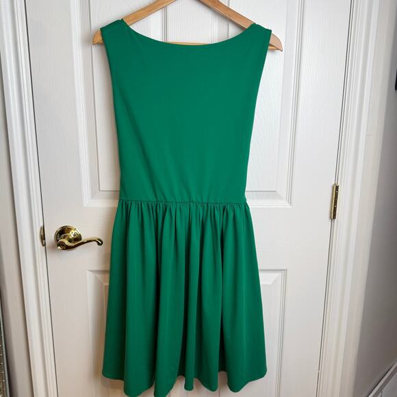 Emerald Green Sleeveless Fit & Flare Dress Tie Back Scoop Stretch Classy Pockets - Picture 2 of 10
